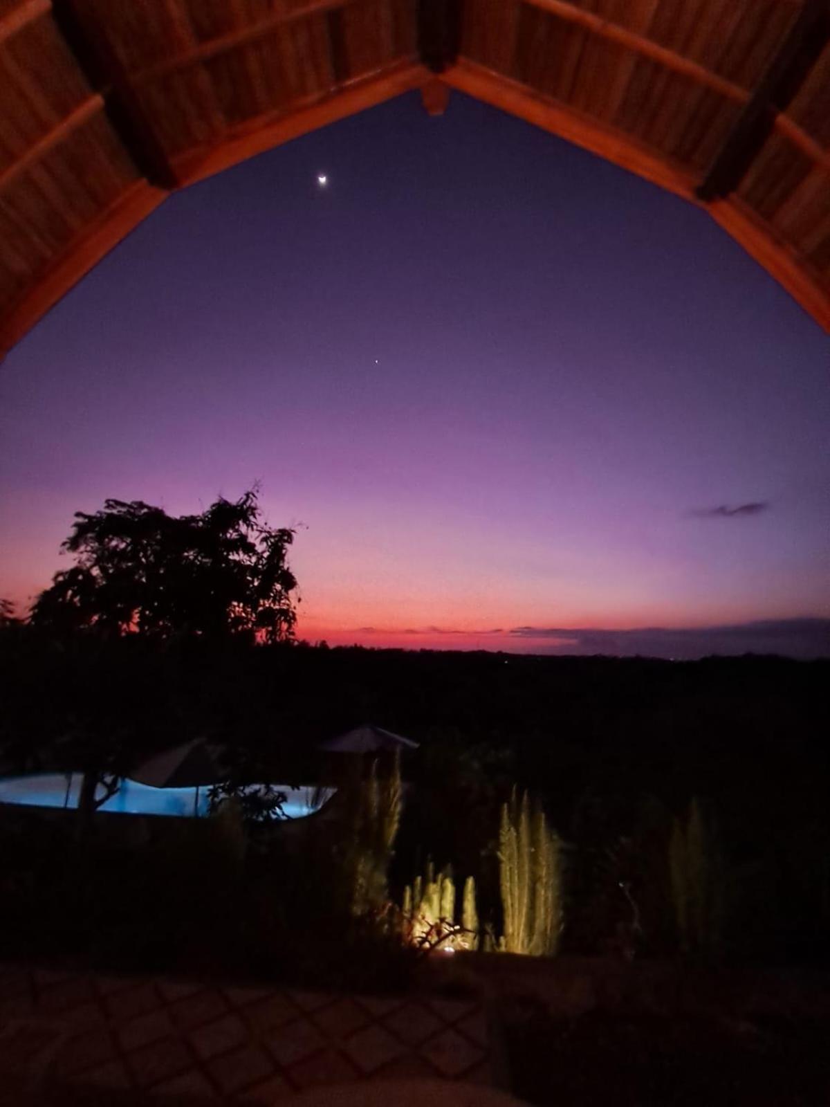Kubuhill Sunset Bungalow Toyapakeh Exterior photo