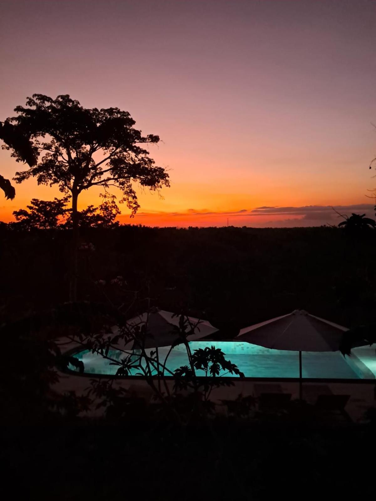 Kubuhill Sunset Bungalow Toyapakeh Exterior photo